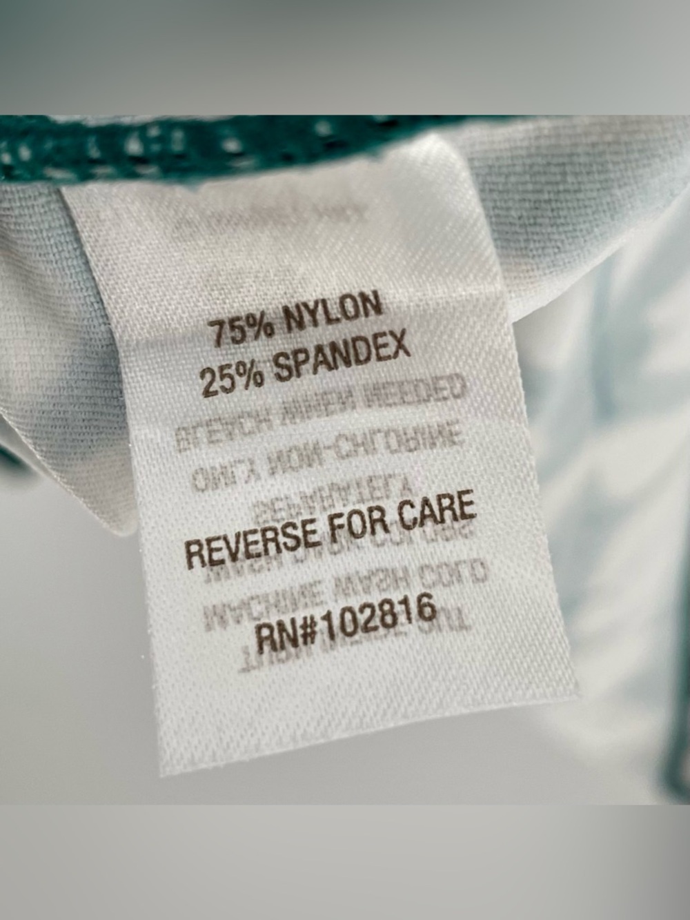 Garnet Hill High Tide White Green Batik Long-Sleeve Half Zip SPF Rashguard Top - Picture 6 of 11